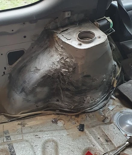 Subaru Impreza 1.6 AWD 4x4, снимка 5 - Автомобили и джипове - 53151752