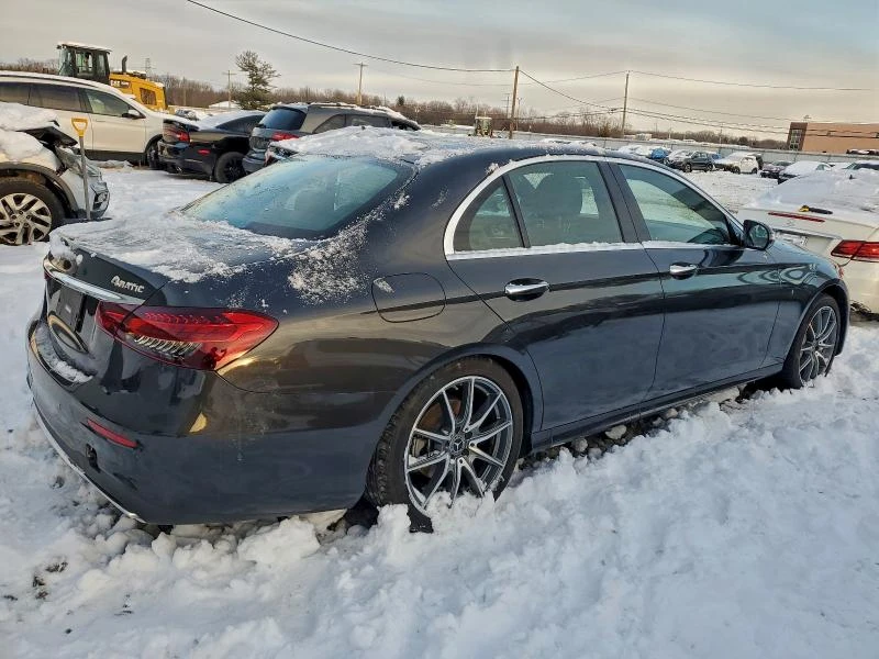 Mercedes-Benz E 350 4MATIC - изображение 3