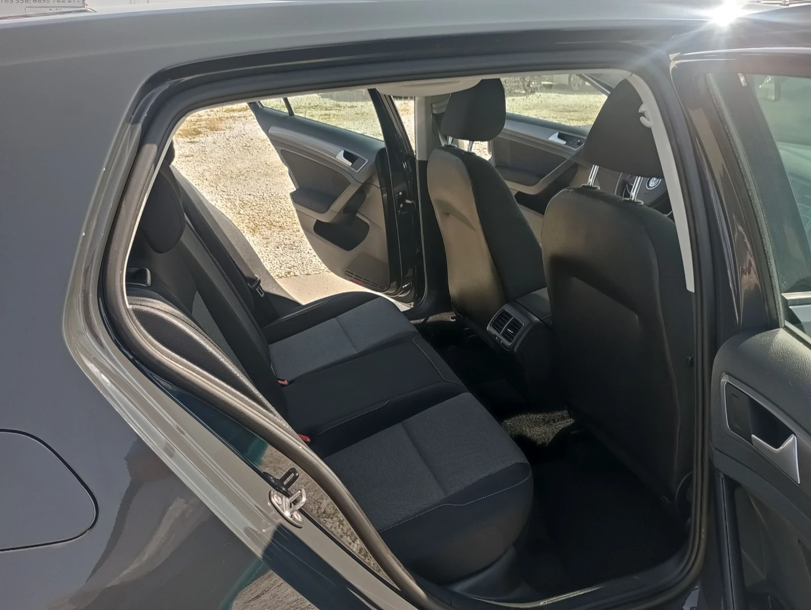 VW Golf 1.6 TDI, EURO 6B - изображение 8