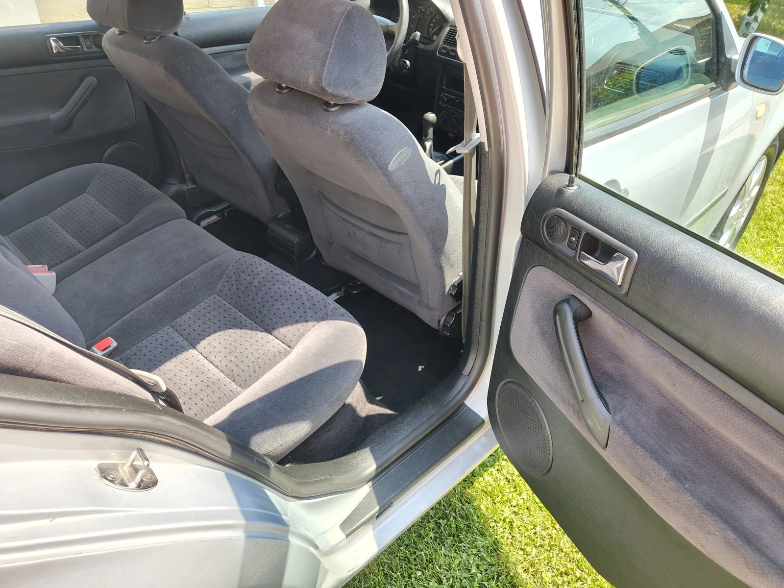 VW Golf 1, 9 TDI 90 K.C. - изображение 8