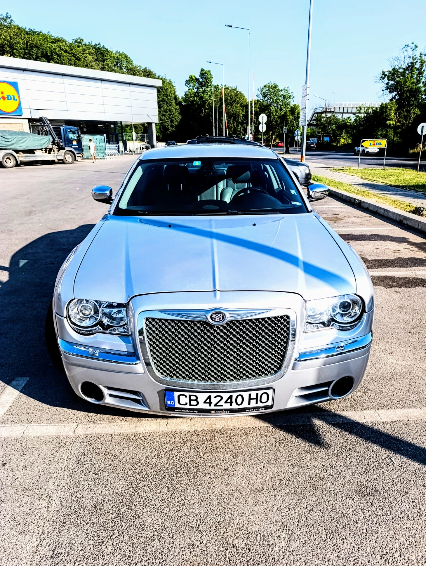 Chrysler 300c 5.7 HEMI V8 340 k.c. - изображение 2