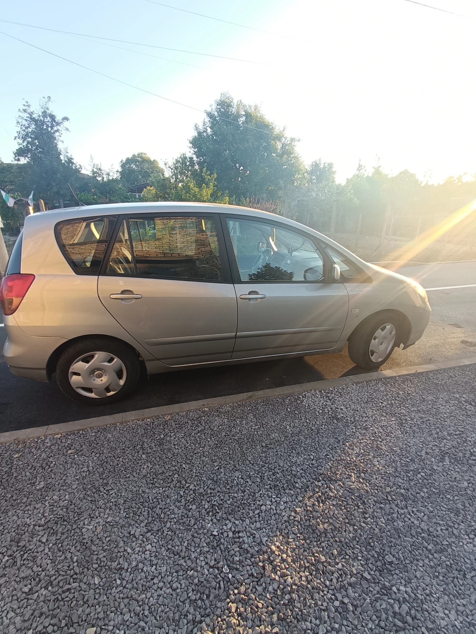 Toyota Corolla verso  - изображение 2