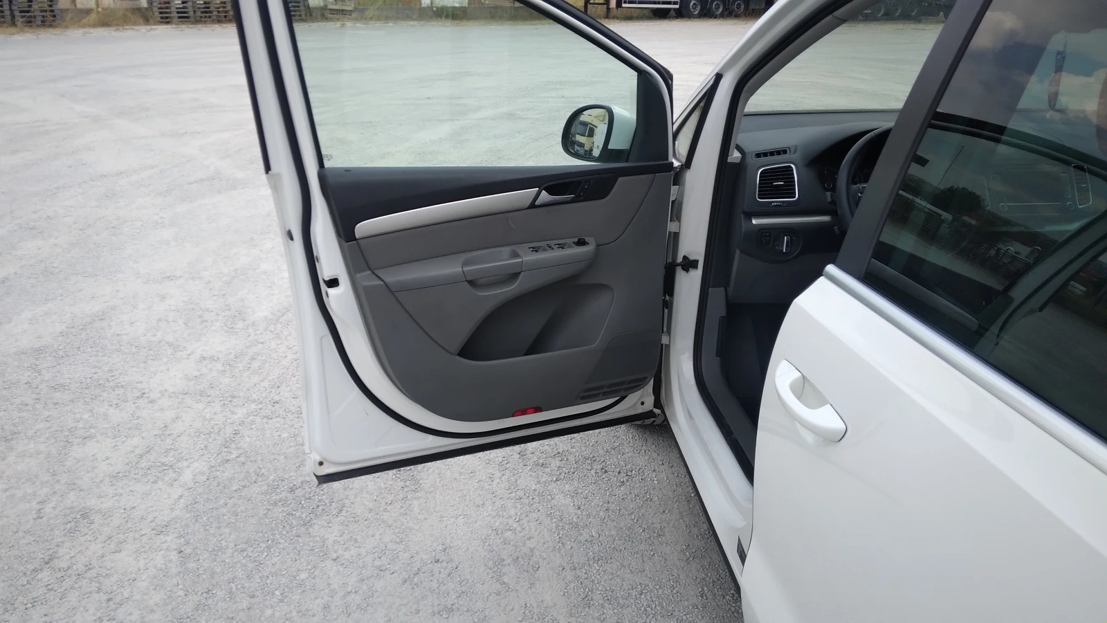 Seat Alhambra  - изображение 5