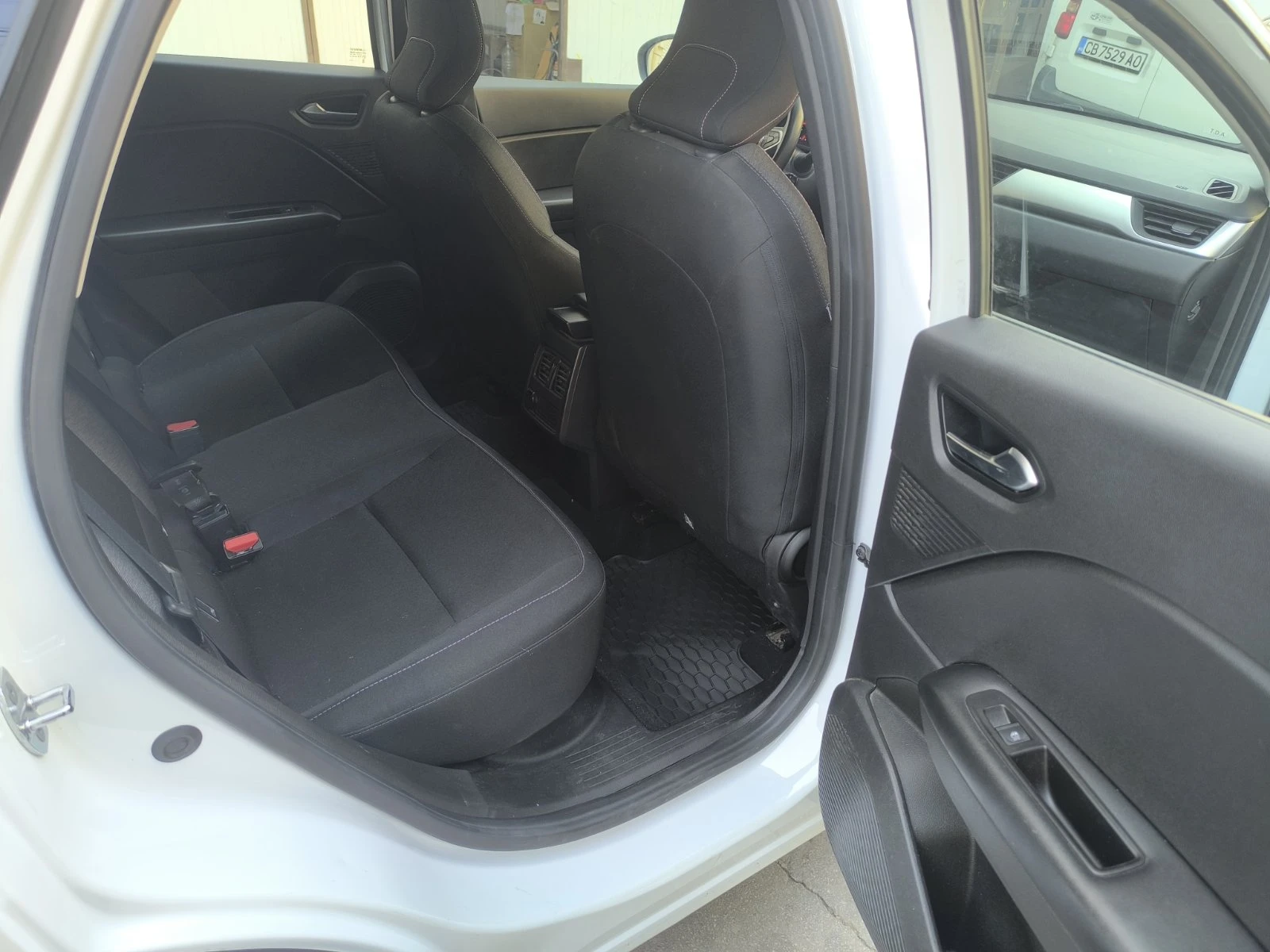 Renault Captur 1.0 TCe LPG Intens | Mobile.bg — изображение 12