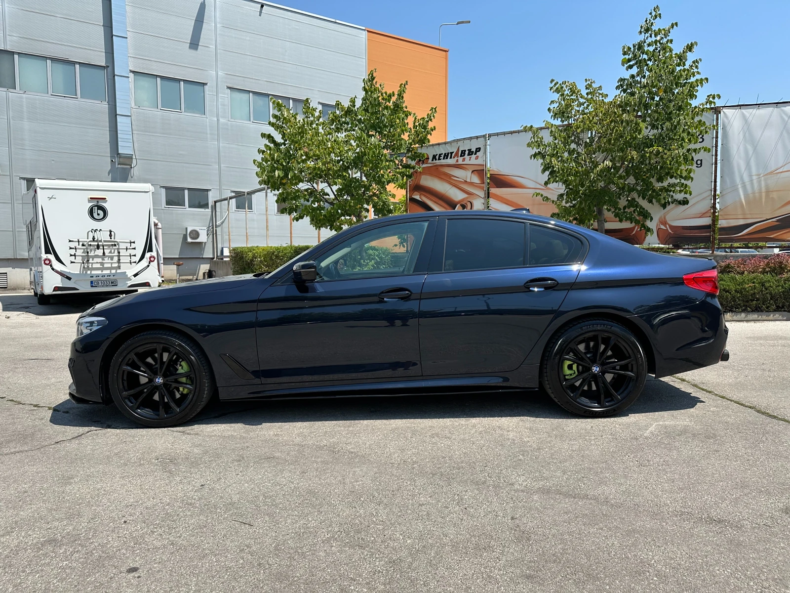 BMW 530 3.0d 249 к.с. XDrive - изображение 2