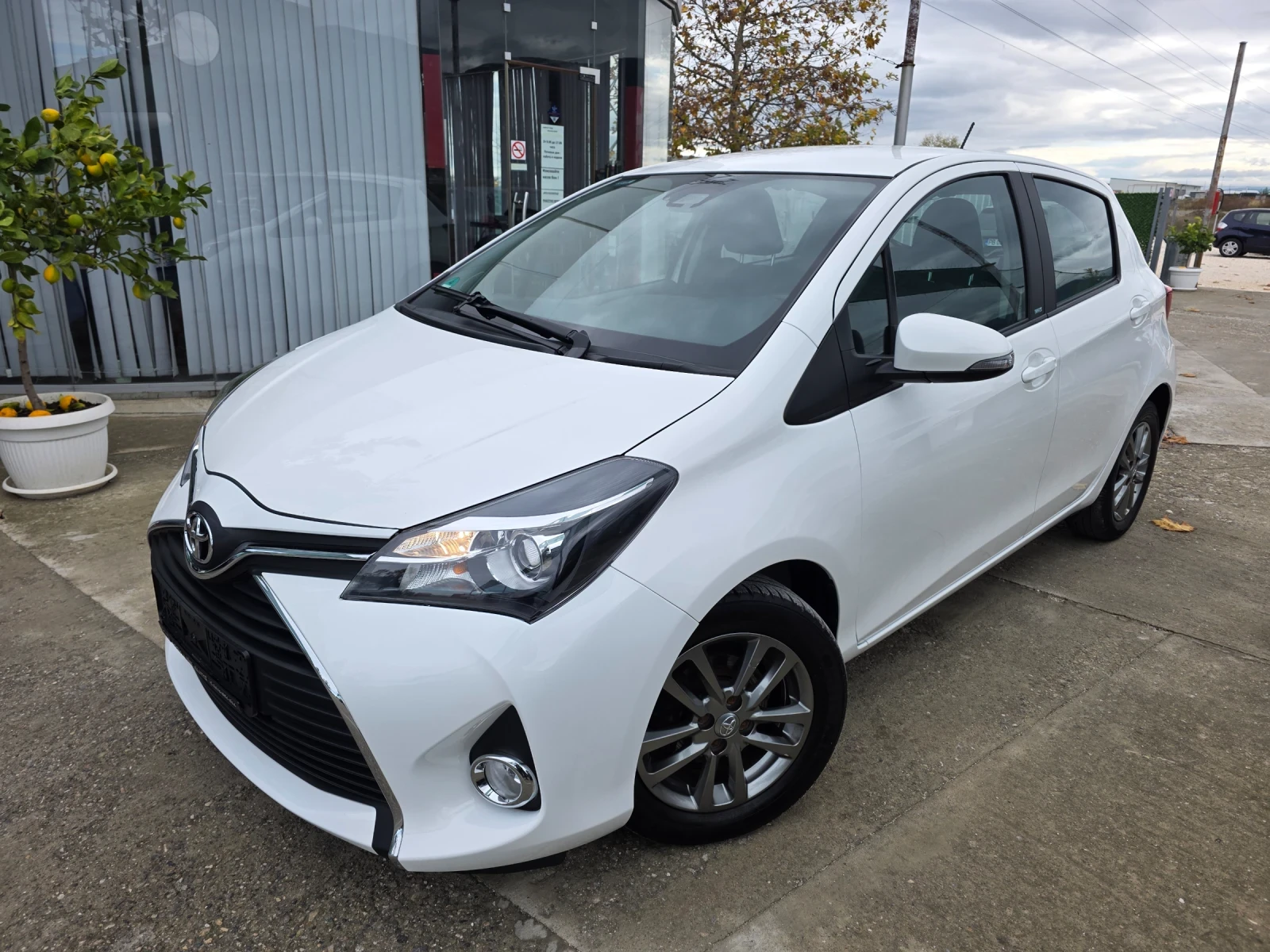 Toyota Yaris 1.33 VVTI Edition-S Evro 6  | Mobile.bg   1