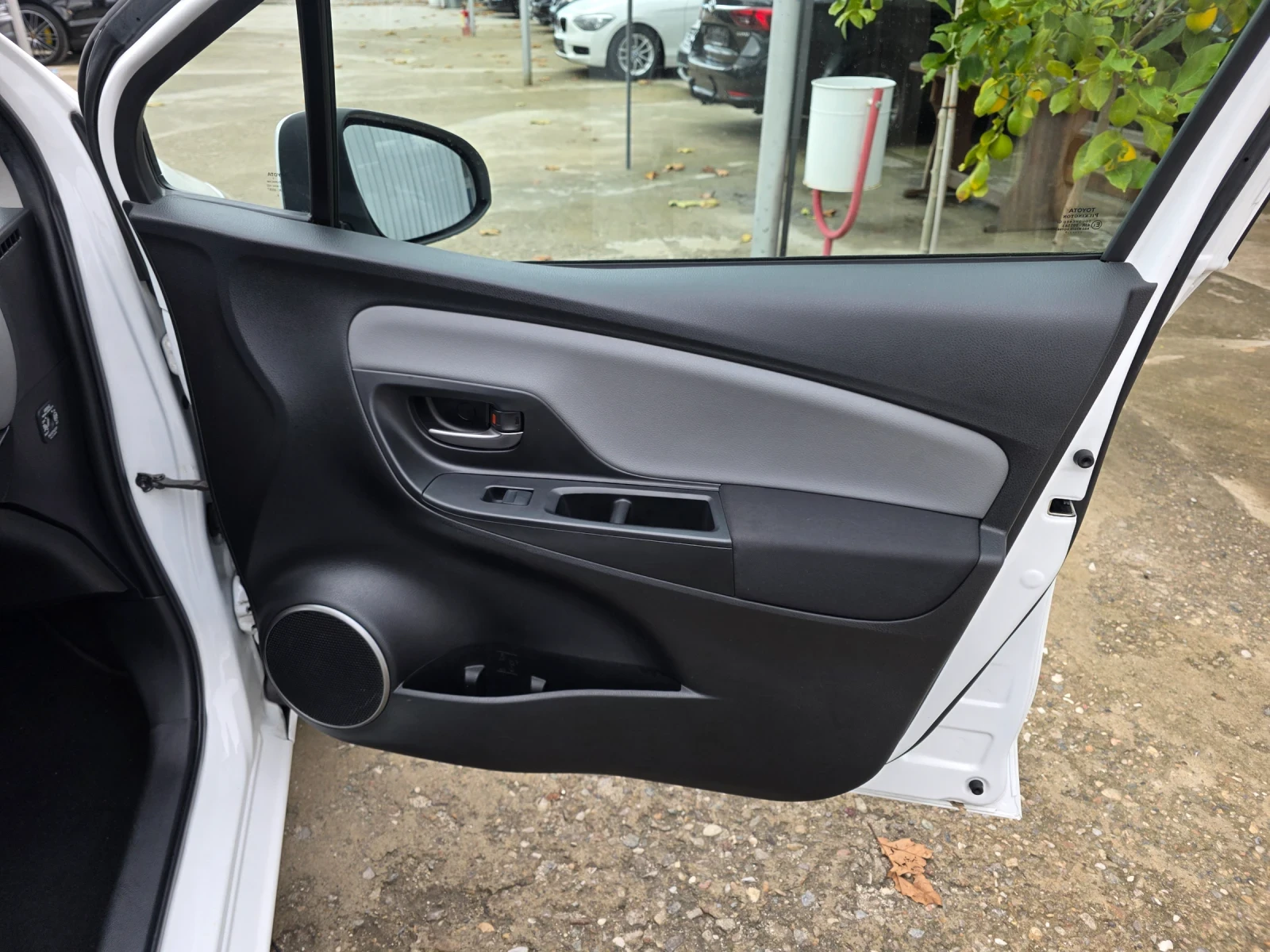 Toyota Yaris 1.33 VVTI Edition-S Evro 6  | Mobile.bg   7