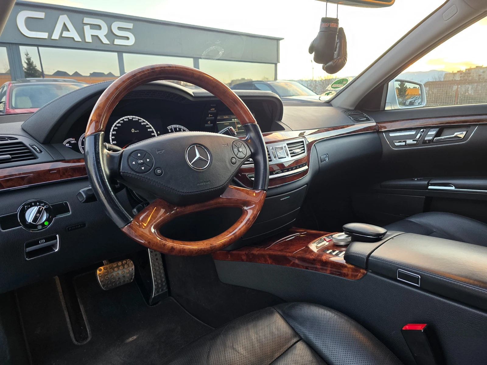 Mercedes-Benz S 500 * Long* AMG * Масаж* Обдухване* Подгрев*  - изображение 9