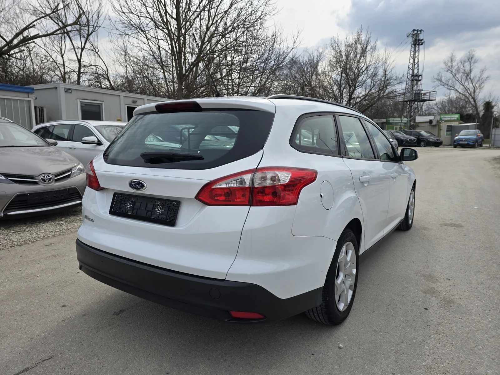 Ford Focus 1.6tdci 95к.с Titanium , снимка 4 - Автомобили и джипове - 53131204