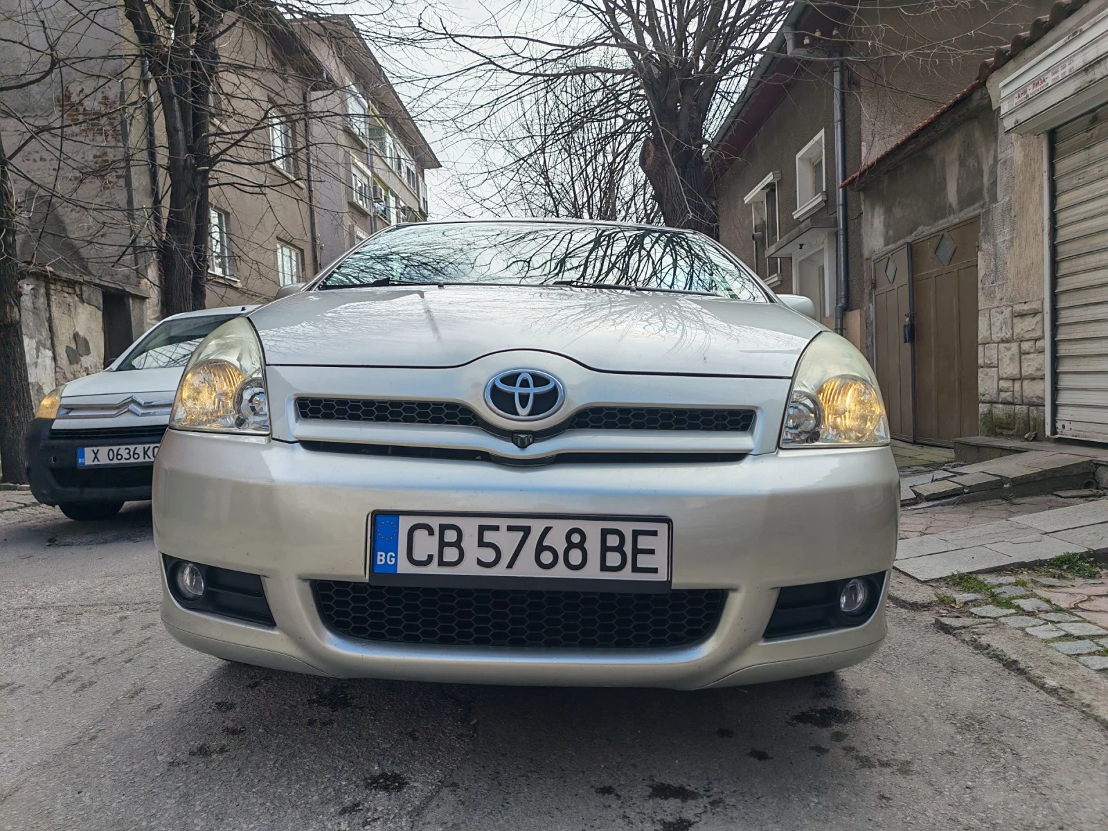 Toyota Corolla verso 1.8 vvti , снимка 3 - Автомобили и джипове - 53597753