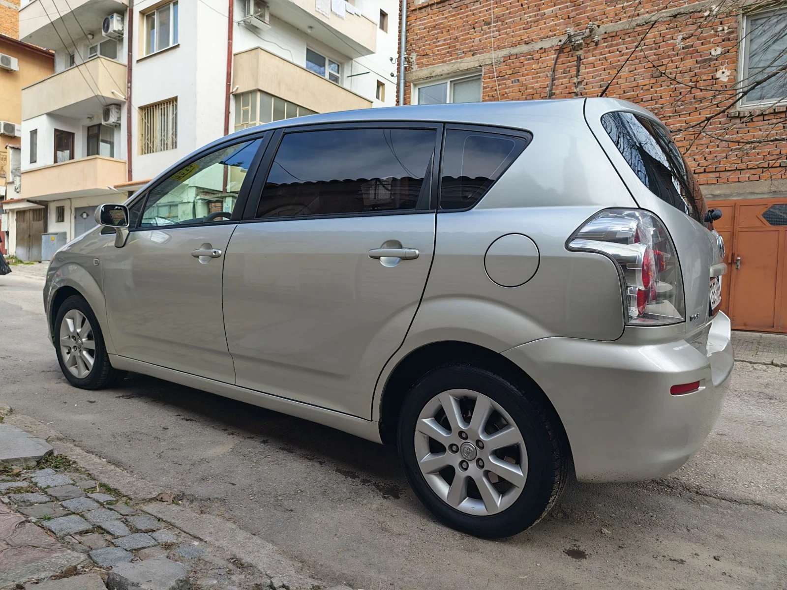 Toyota Corolla verso 1.8 vvti , снимка 4 - Автомобили и джипове - 53597753