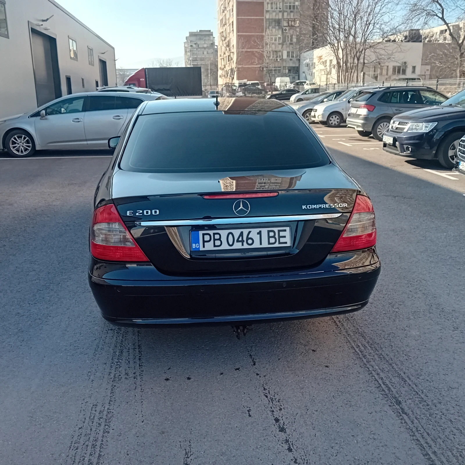 Mercedes-Benz E 200  - изображение 2