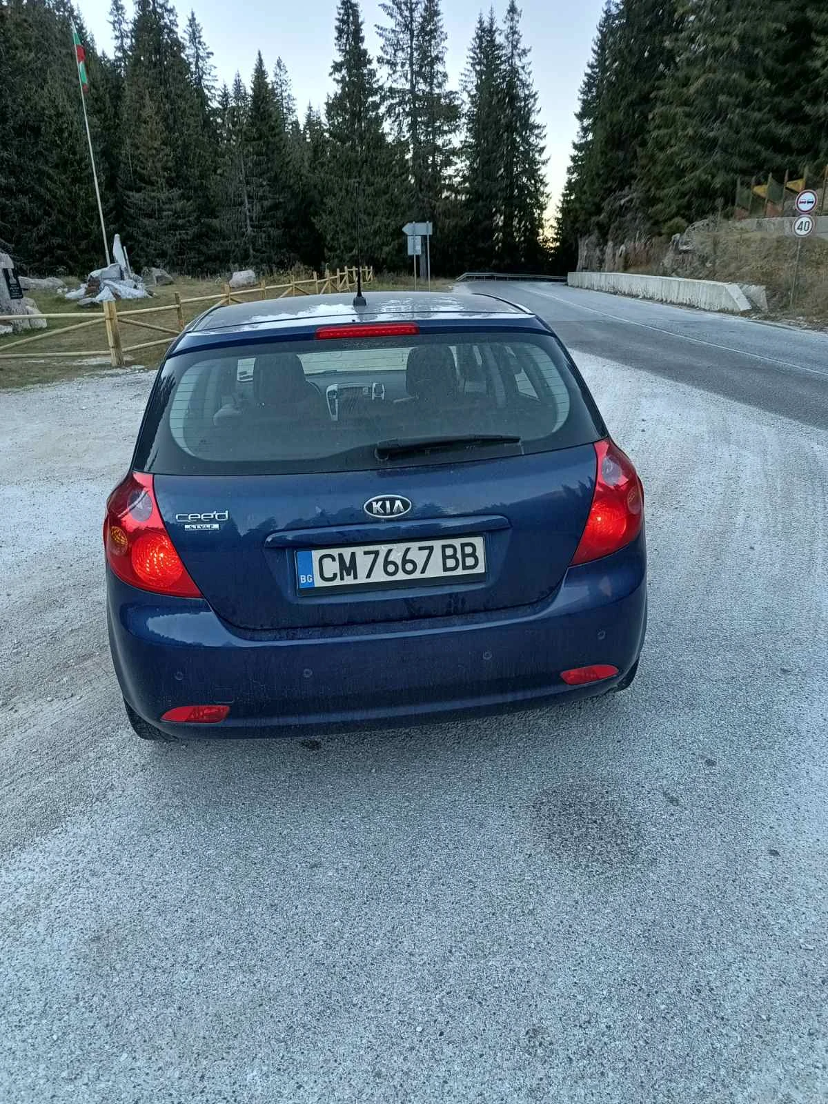 Kia Ceed 1.6i, снимка 5 - Автомобили и джипове - 53773812