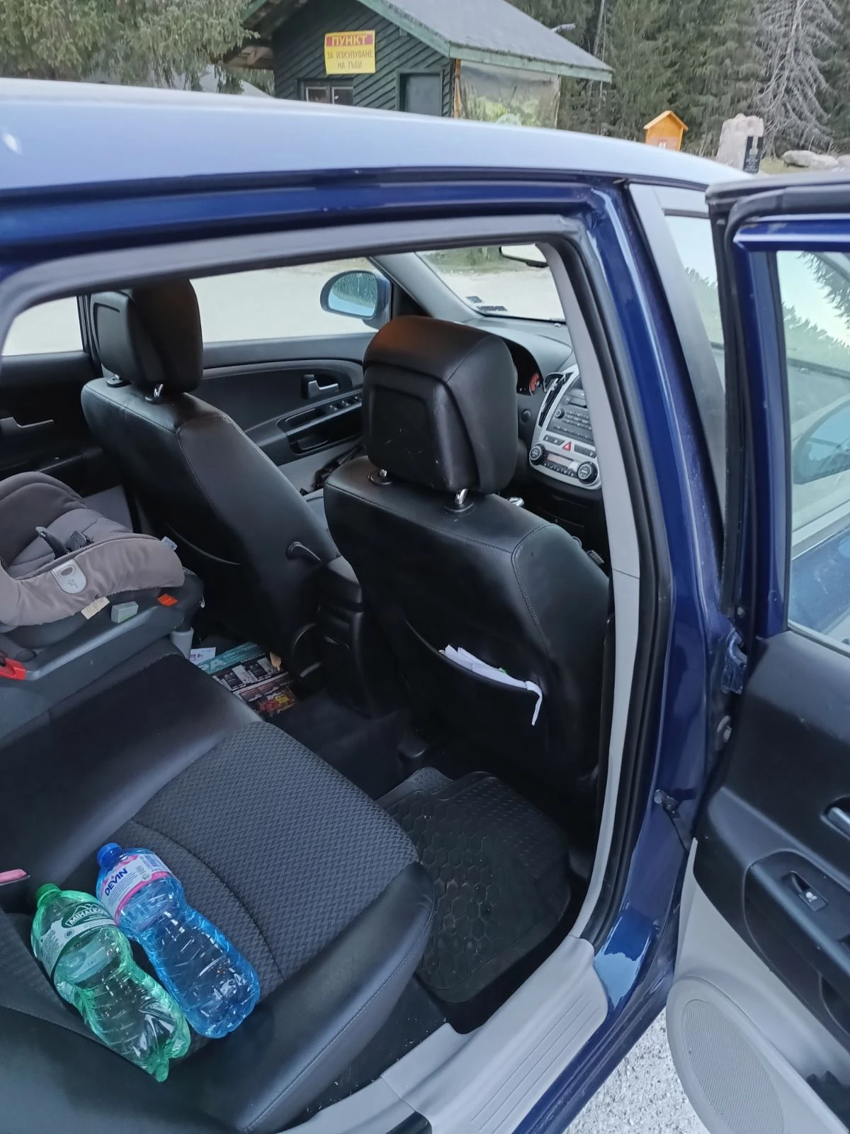 Kia Ceed 1.6i, снимка 13 - Автомобили и джипове - 53773812