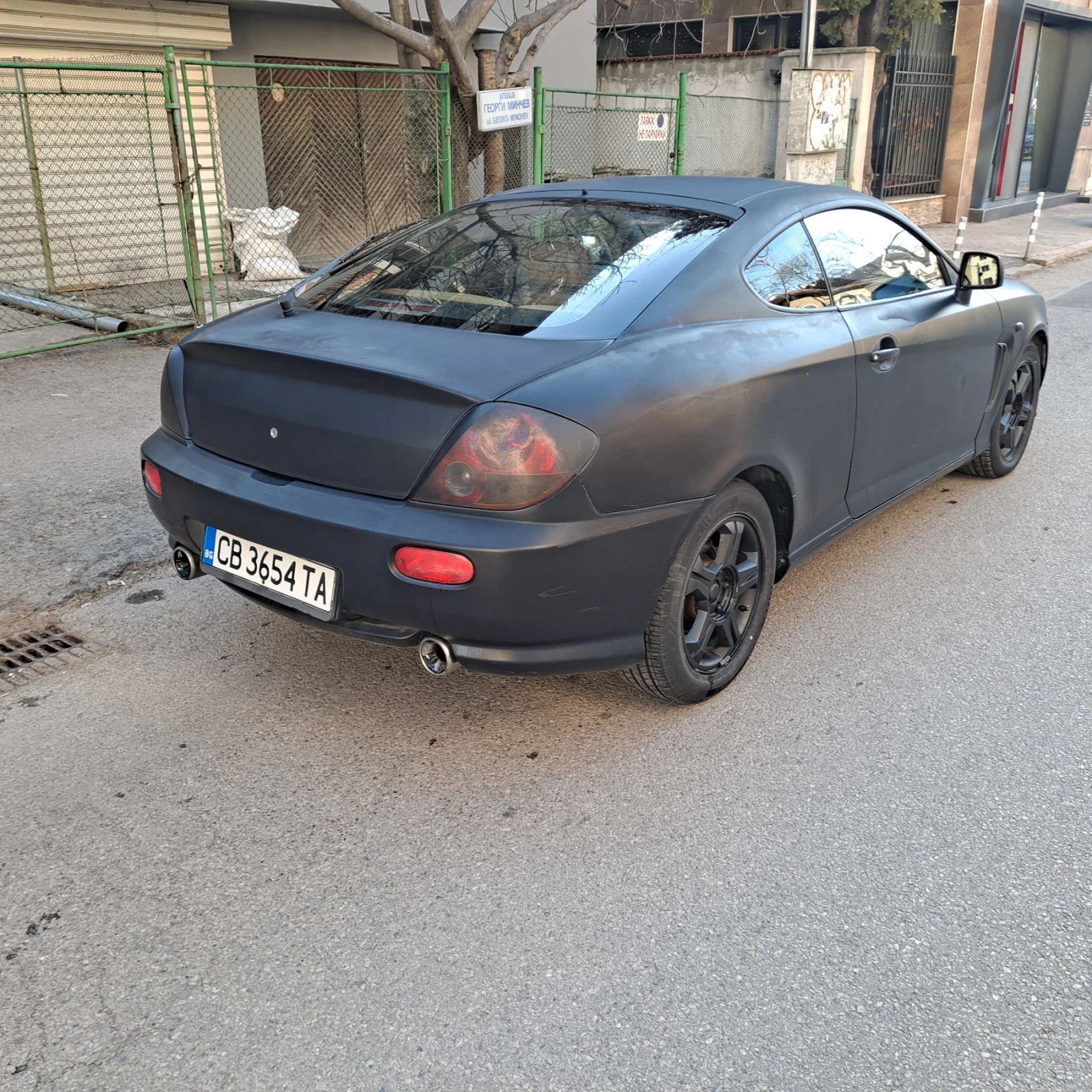 Hyundai Coupe 2.0 Бензин, снимка 4 - Автомобили и джипове - 53828728