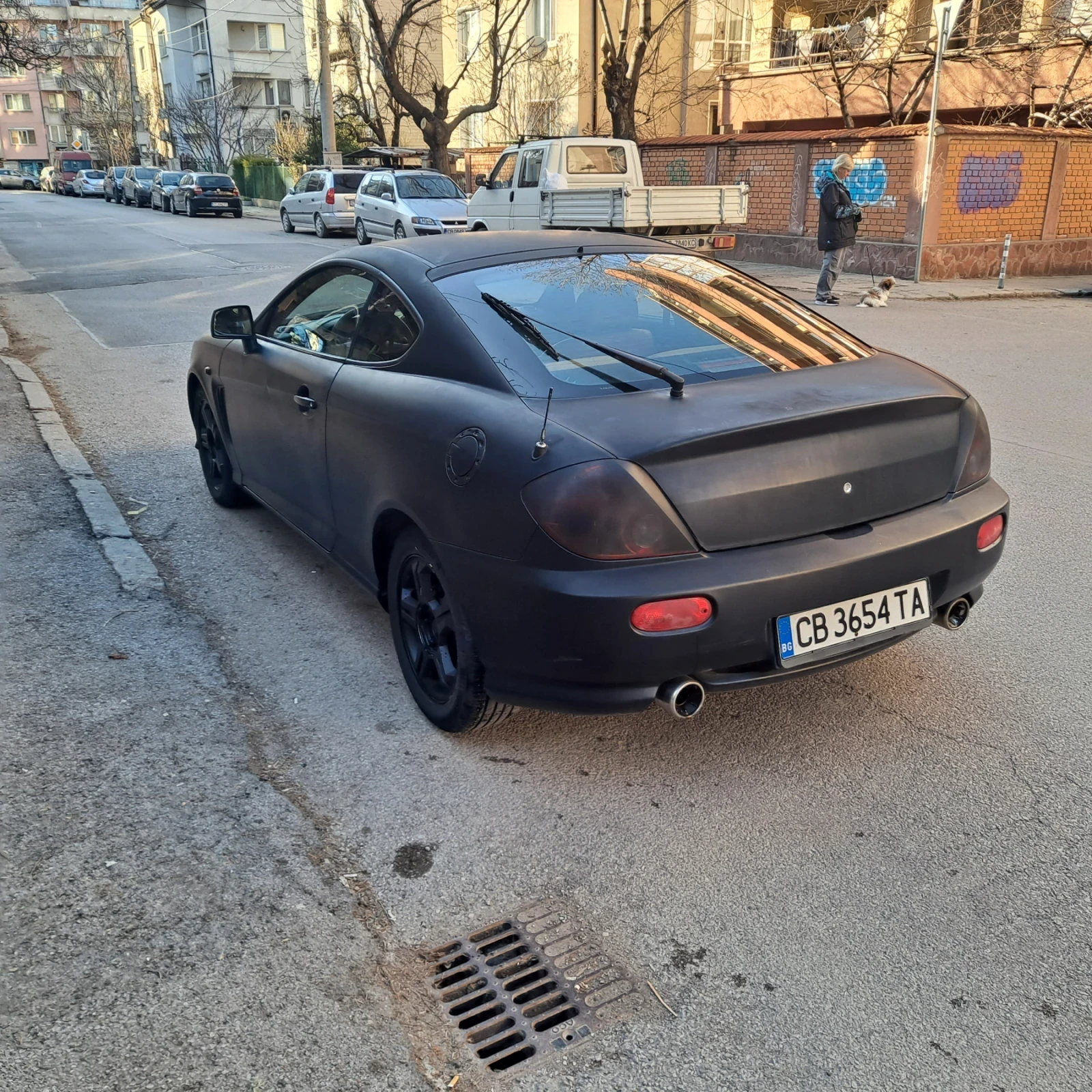 Hyundai Coupe 2.0 Бензин, снимка 3 - Автомобили и джипове - 53828728