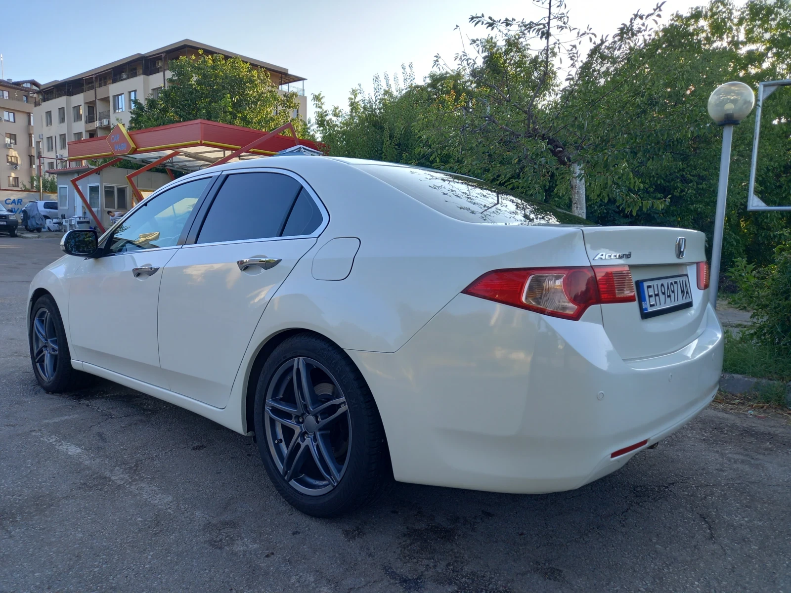 Honda Accord 2.2i-dtec, снимка 4 - Автомобили и джипове - 53928205