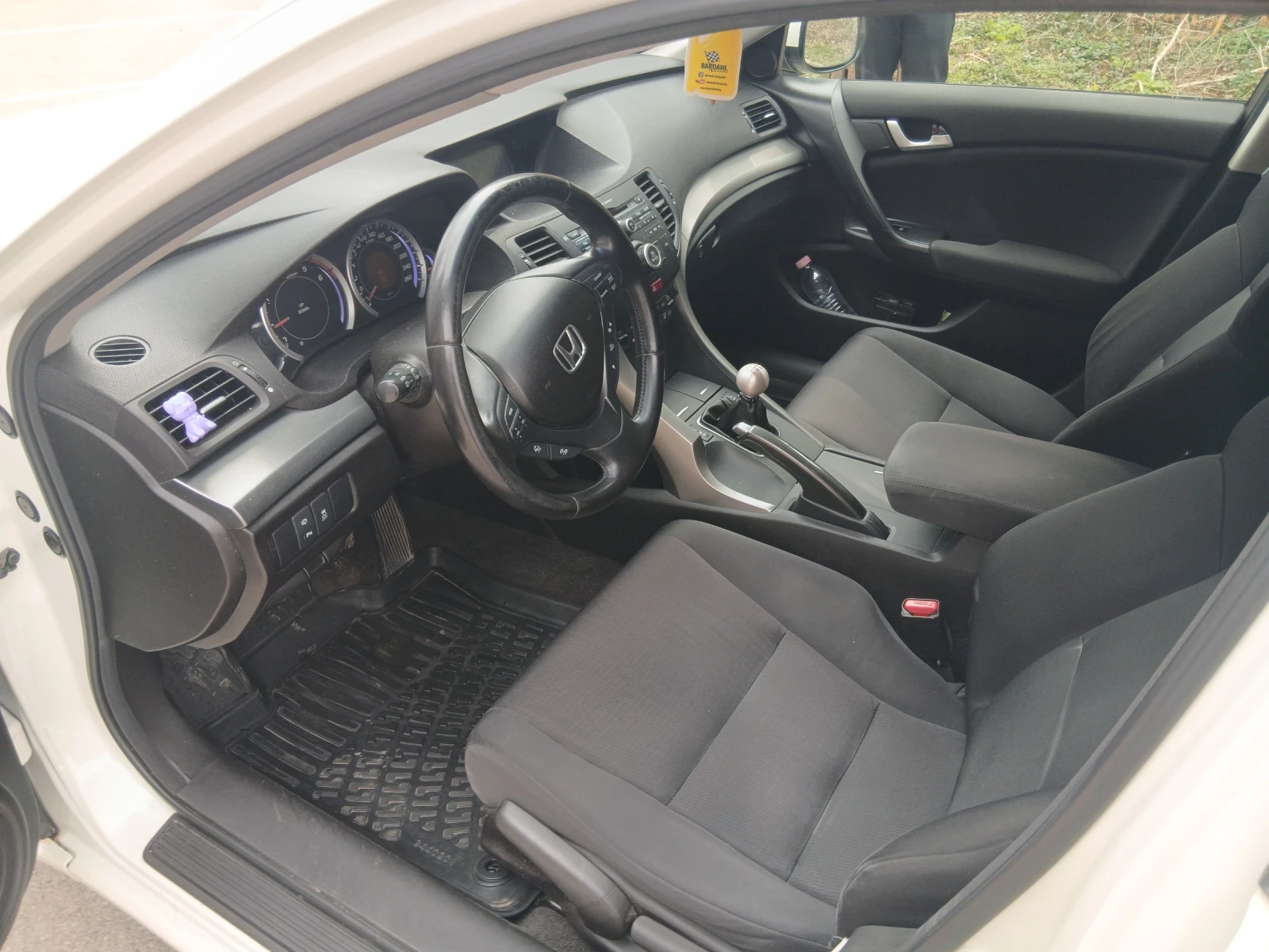 Honda Accord 2.2i-dtec, снимка 10 - Автомобили и джипове - 53928205