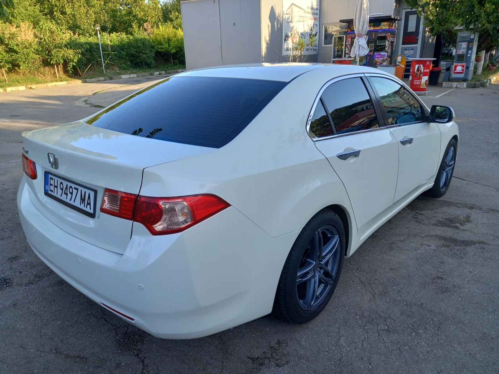 Honda Accord 2.2i-dtec, снимка 3 - Автомобили и джипове - 53928205