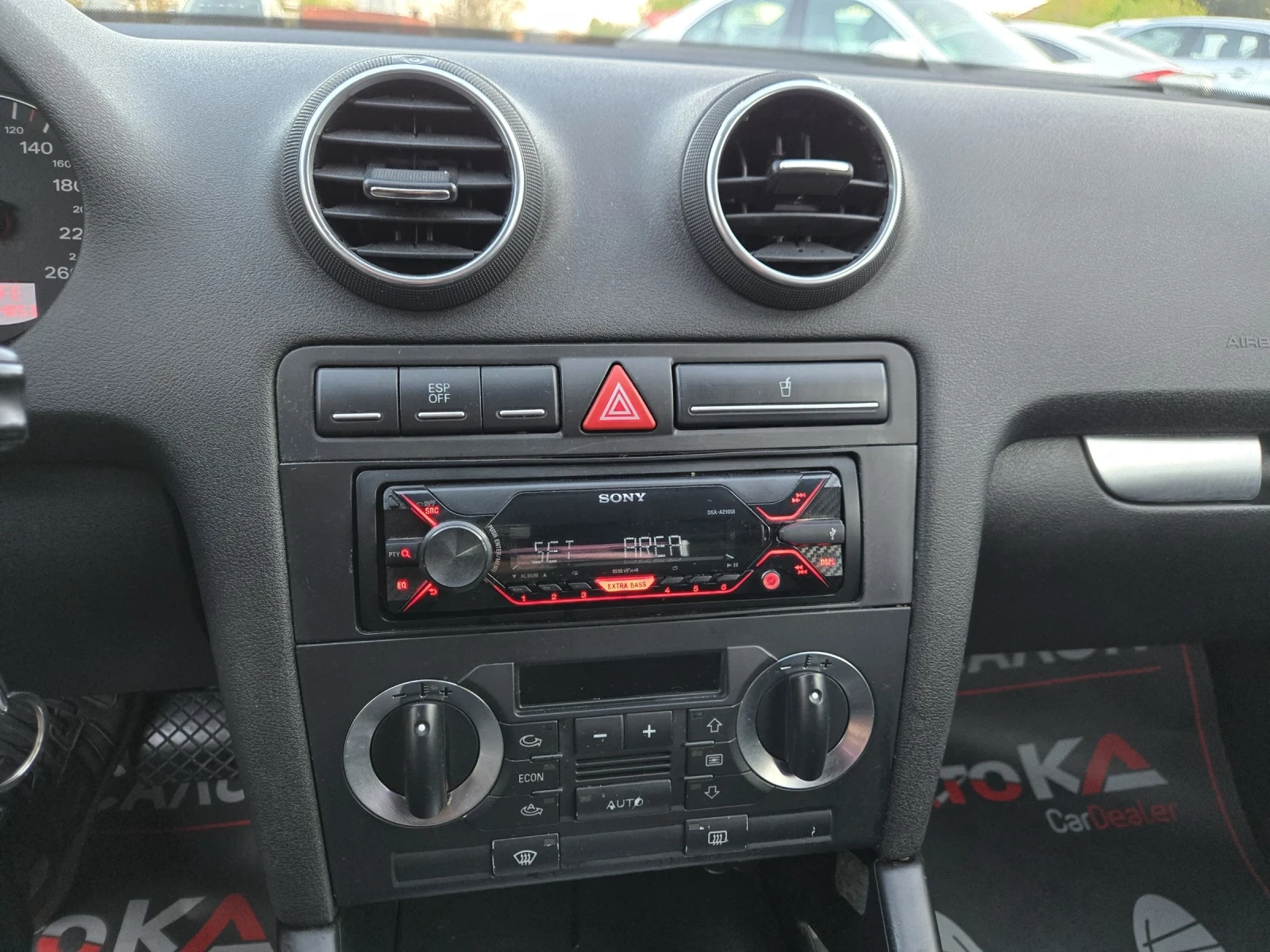 Audi A3 2.0TDI-140кс= АВТОМАТ= S-Line= КЛИМАТРОНИК, снимка 14 - Автомобили и джипове - 54347905