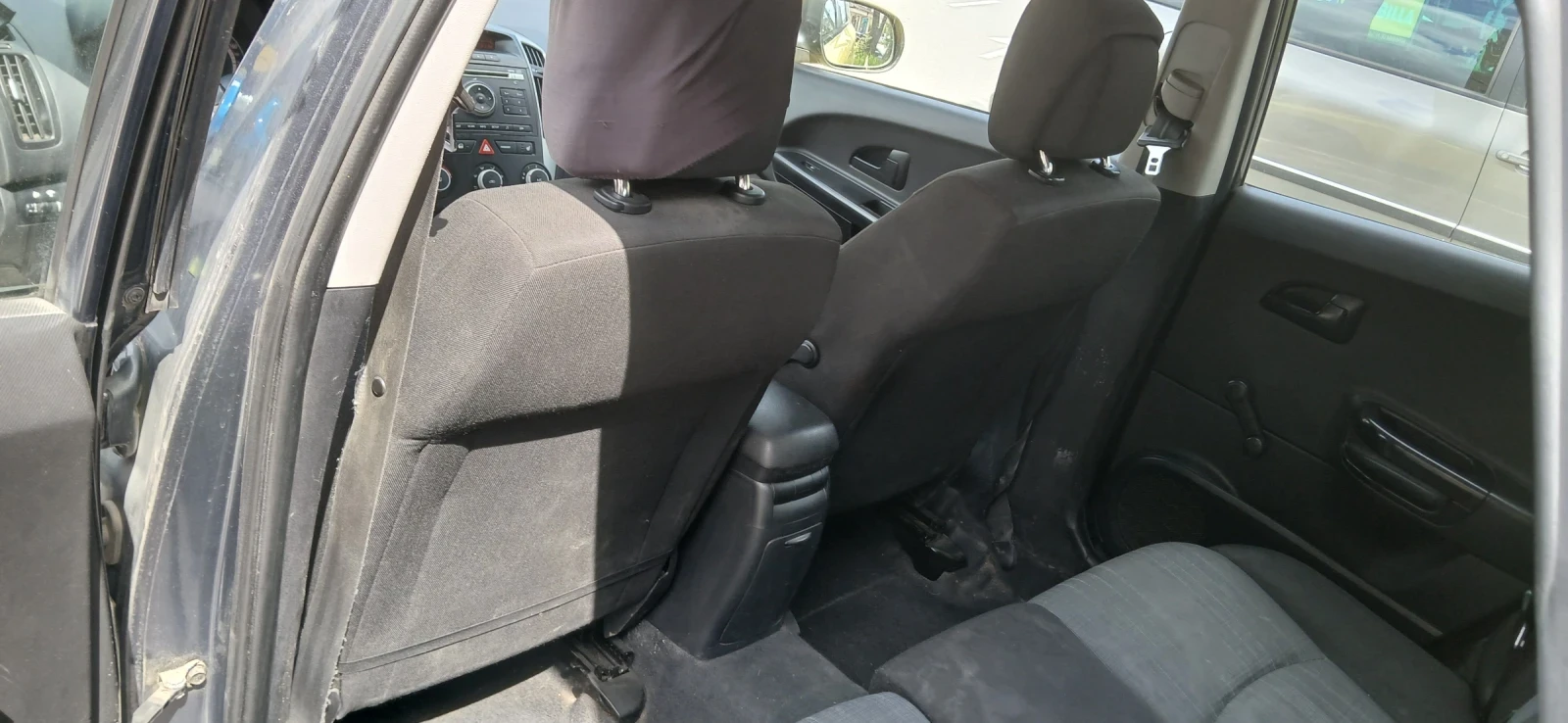 Kia Ceed 1.4 MPI, снимка 9 - Автомобили и джипове - 54377265
