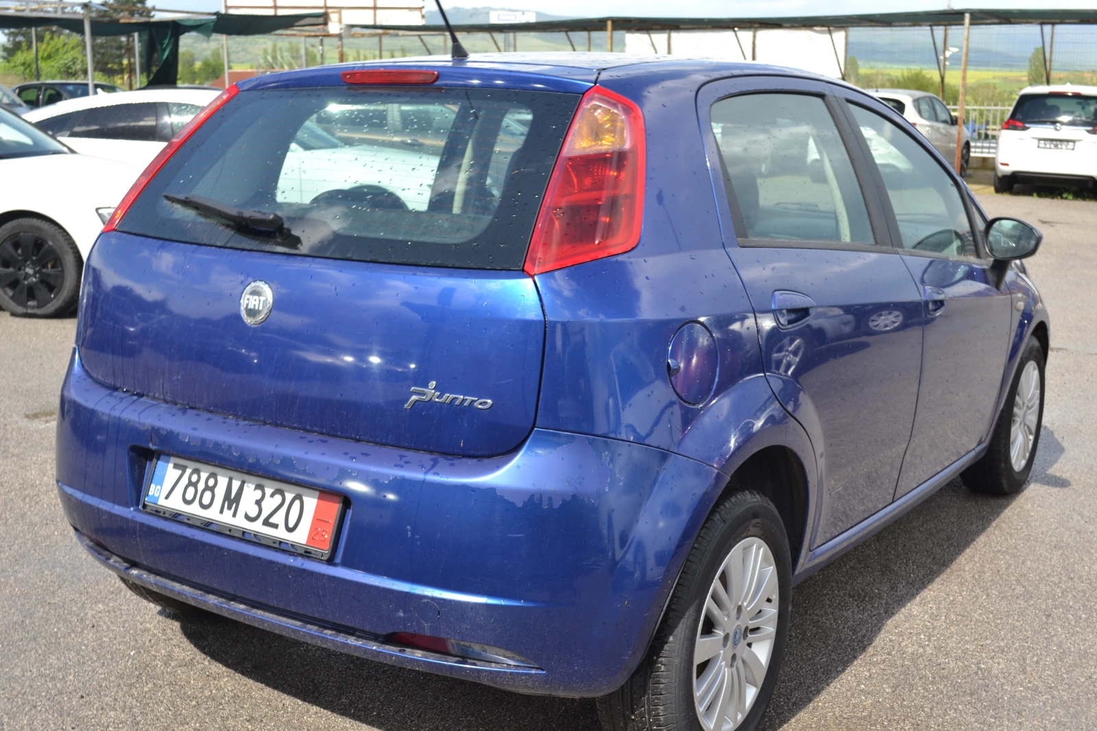 Fiat Punto 1.3 M-JET, снимка 6 - Автомобили и джипове - 54520703