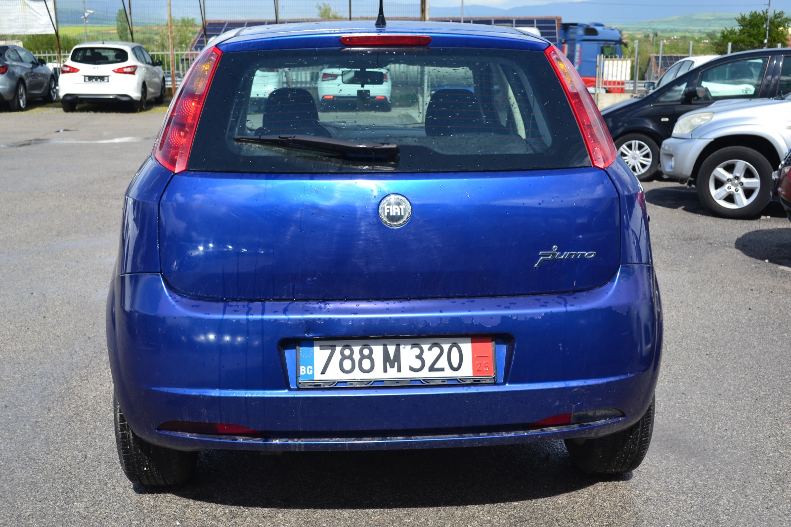 Fiat Punto 1.3 M-JET, снимка 5 - Автомобили и джипове - 54520703