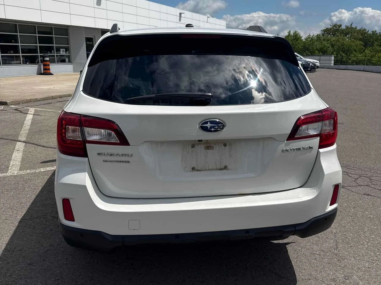 Subaru Outback | Touring | CARFAX | ПОДГРЕВ | + ГУМИ | , снимка 4 - Автомобили и джипове - 54818675
