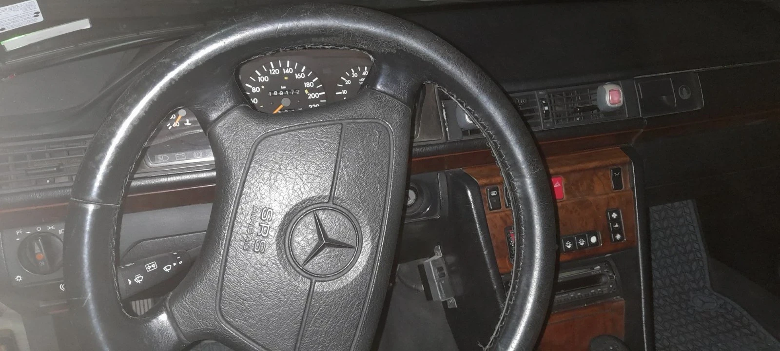 Mercedes-Benz 200 E200 Coupe, снимка 3 - Автомобили и джипове - 54879982