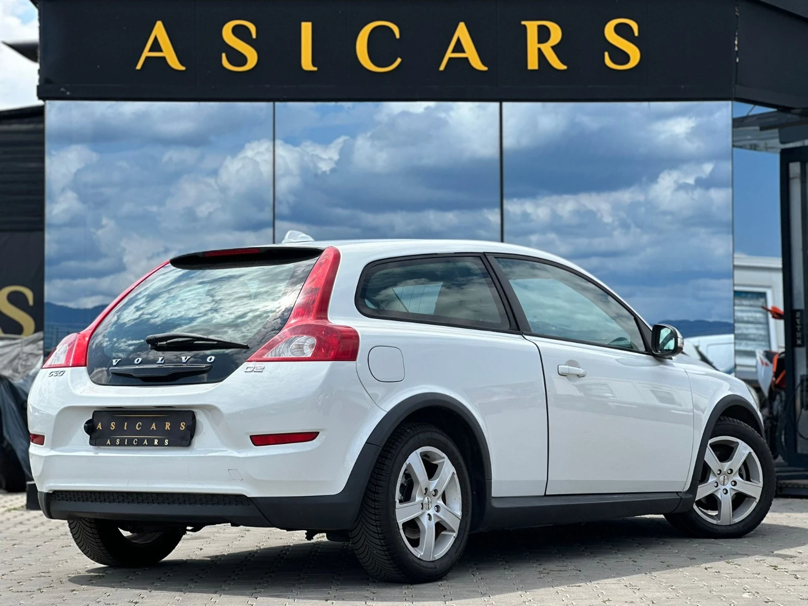 Volvo C30 / 1.6D / EURO 5 / SUMMUM /, снимка 5 - Автомобили и джипове - 55147006