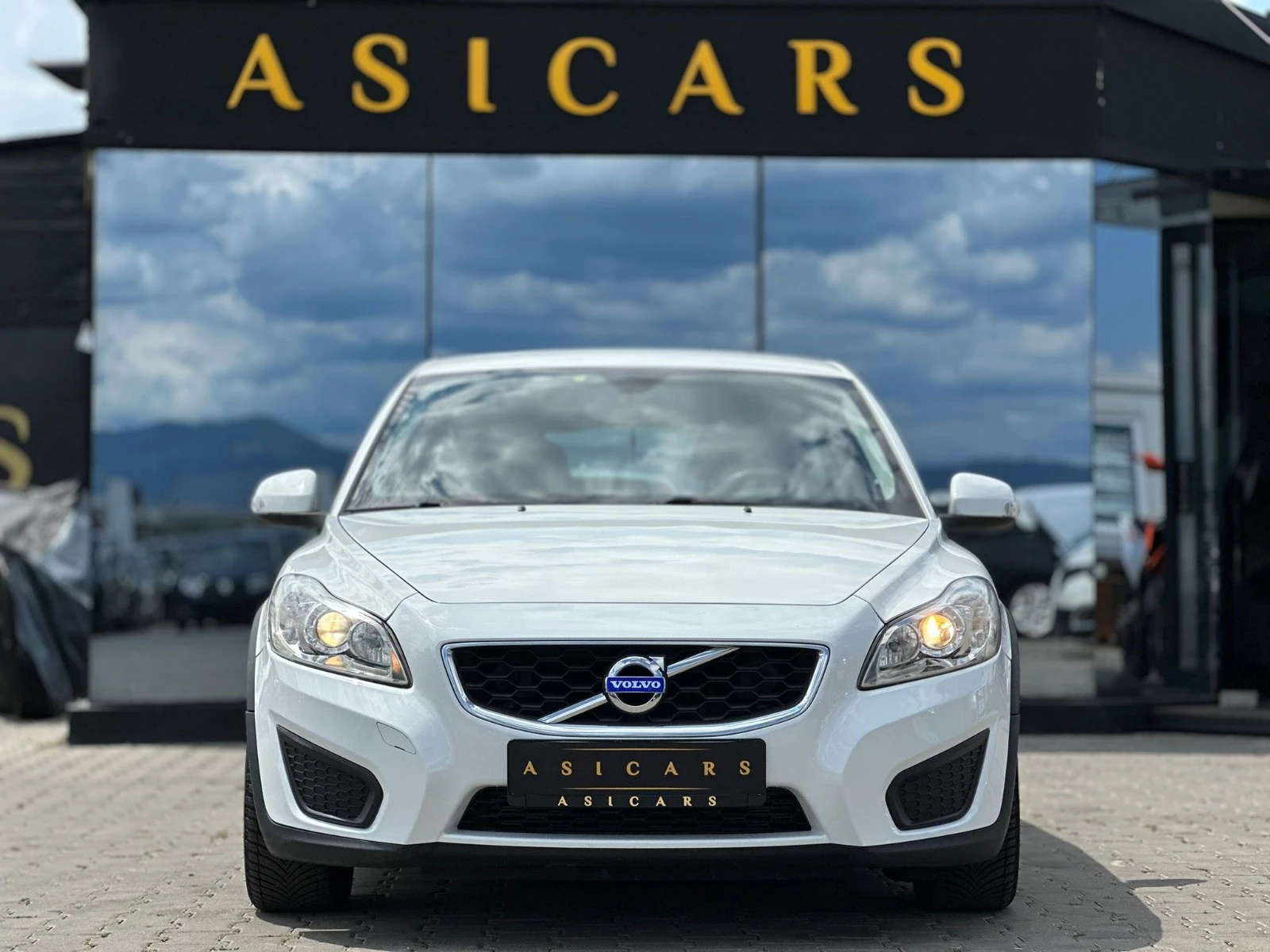 Volvo C30 / 1.6D / EURO 5 / SUMMUM /, снимка 8 - Автомобили и джипове - 55147006