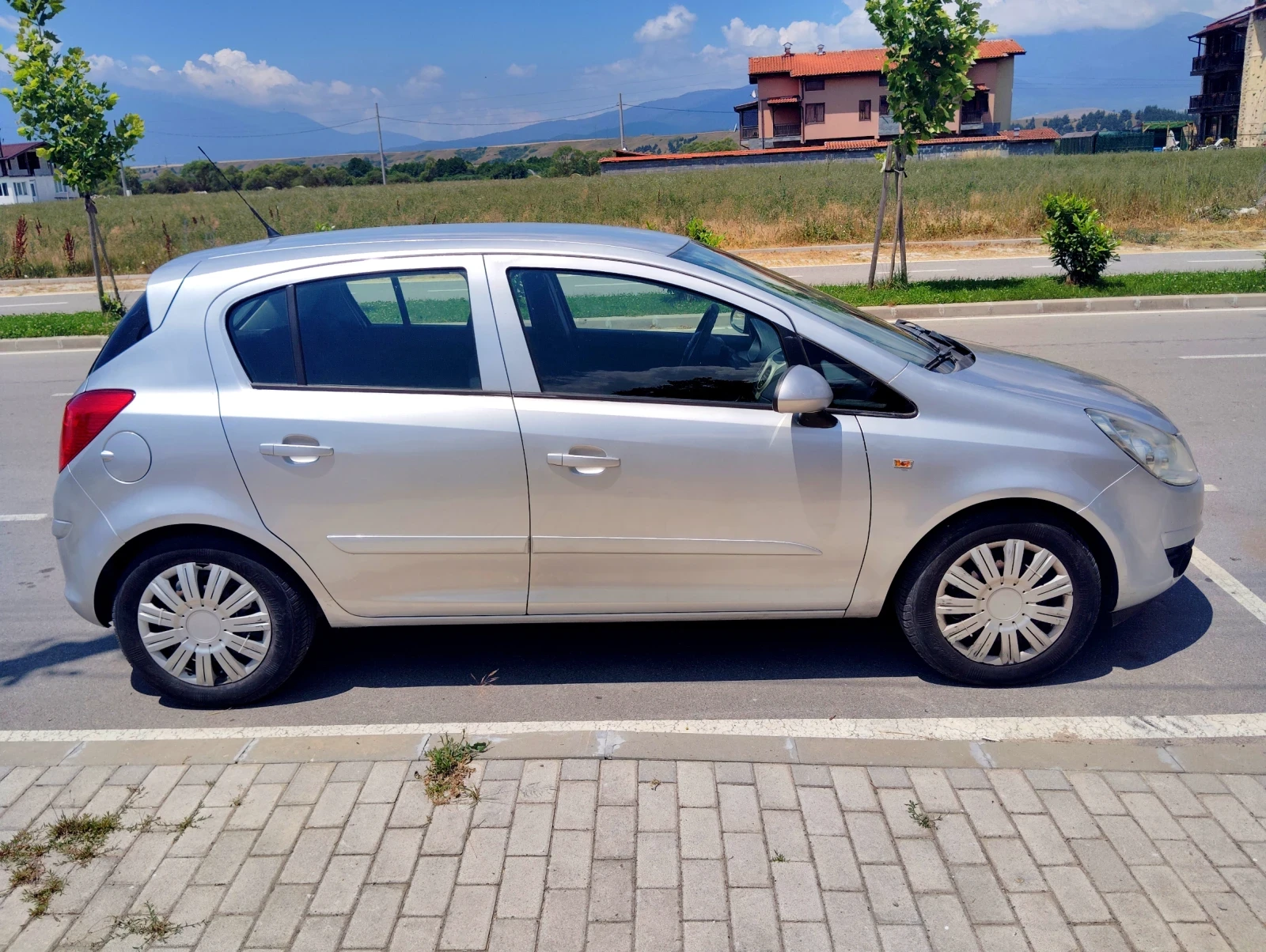 Opel Corsa 1.0 куб бензин 60 коня, снимка 4 - Автомобили и джипове - 55255343