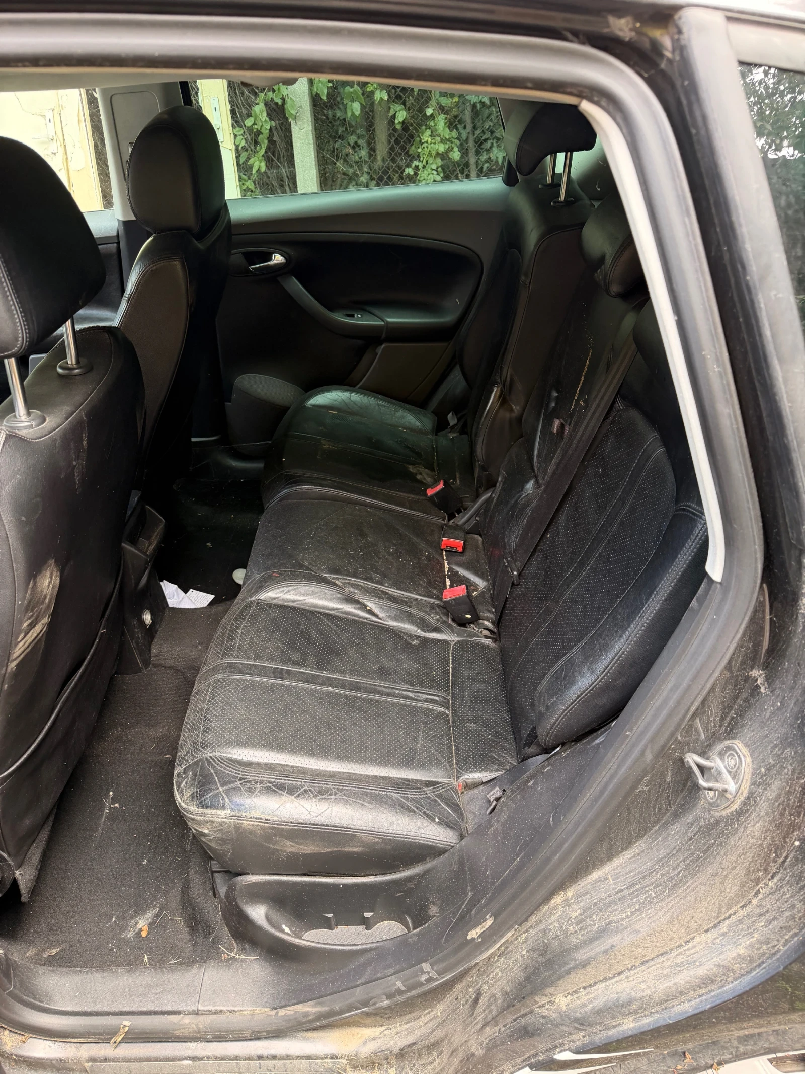 Seat Altea 2.0 140 BKD DSG, снимка 5 - Автомобили и джипове - 55645635