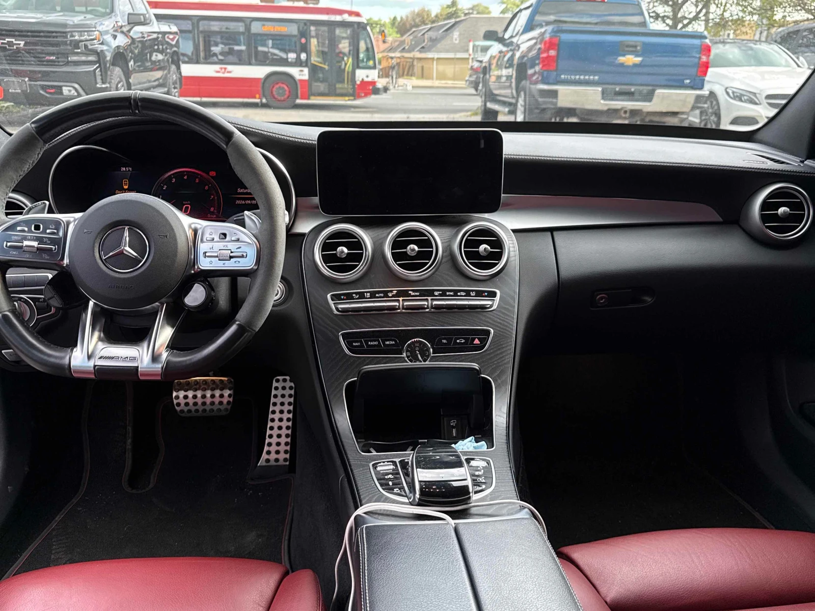 Mercedes-Benz C 43 AMG 4MATIC | CARFAX | БЕЗ ИНЦИДЕНТИ , снимка 8 - Автомобили и джипове - 55978625