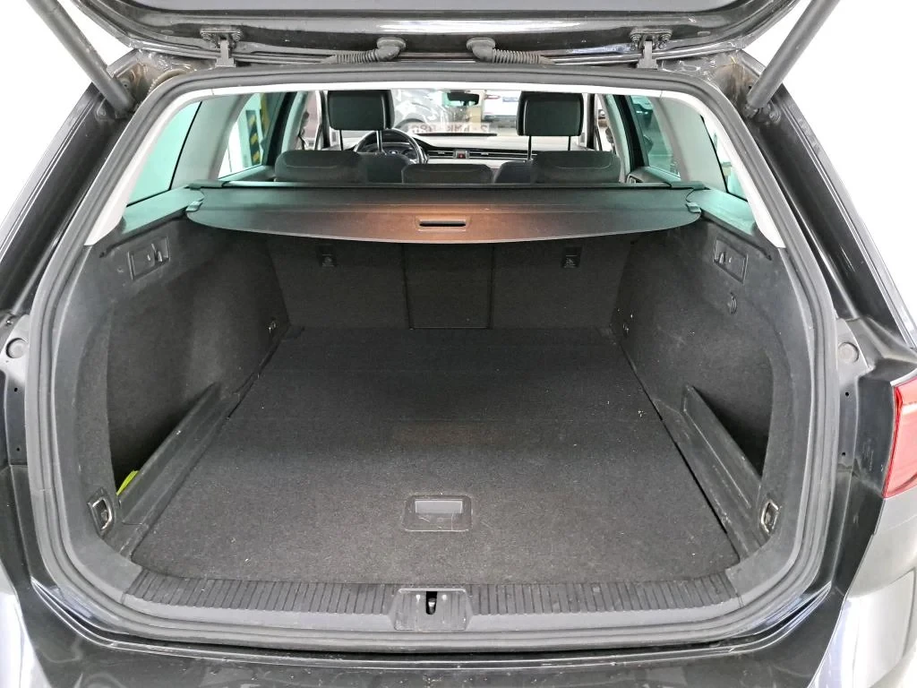 VW Passat ARIANT 2.0 TDI 90KW VARIANT STYLE BUSINESS, снимка 6 - Автомобили и джипове - 56107787