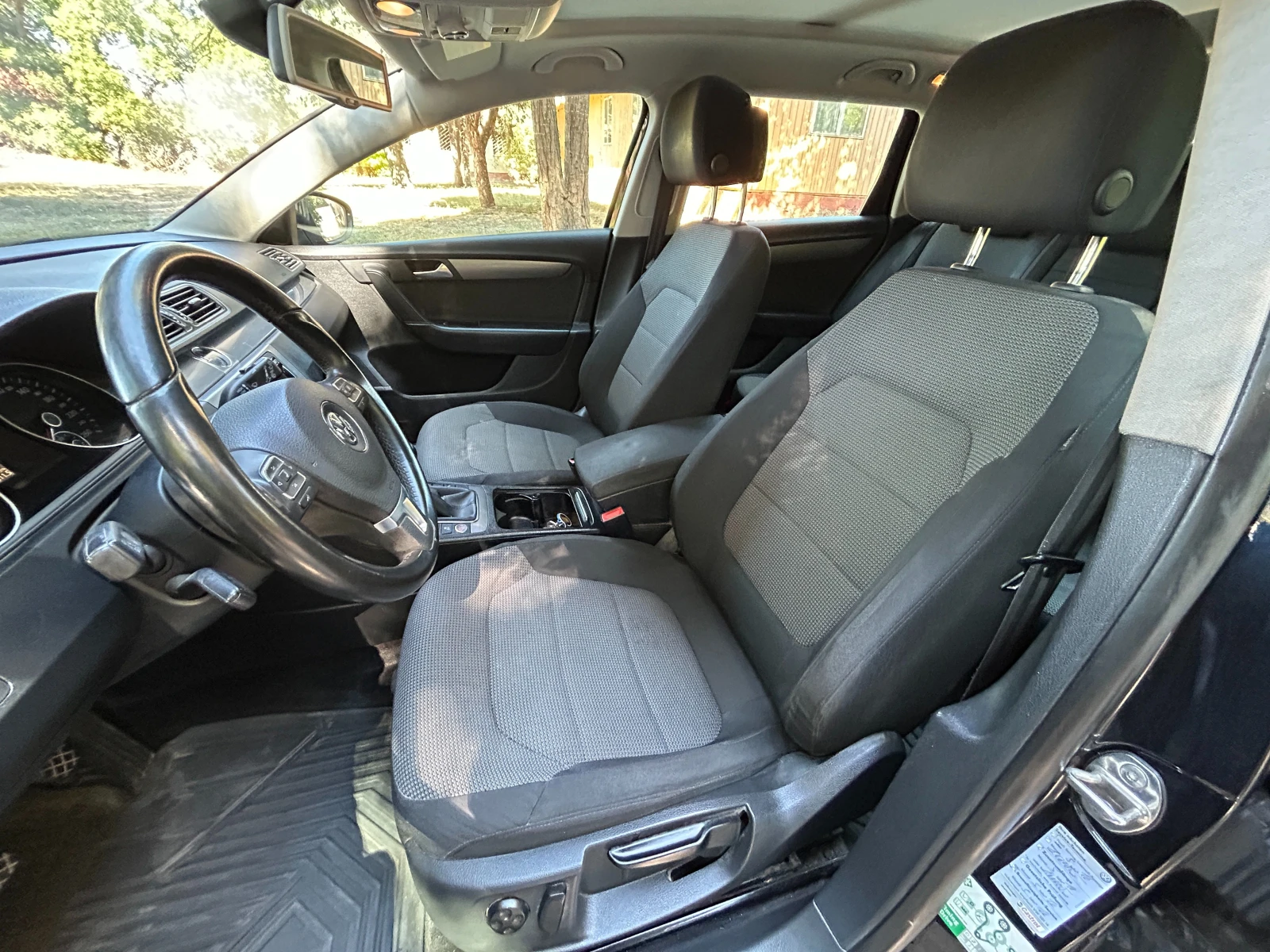 VW Passat 2.0TDI, снимка 9 - Автомобили и джипове - 56203585