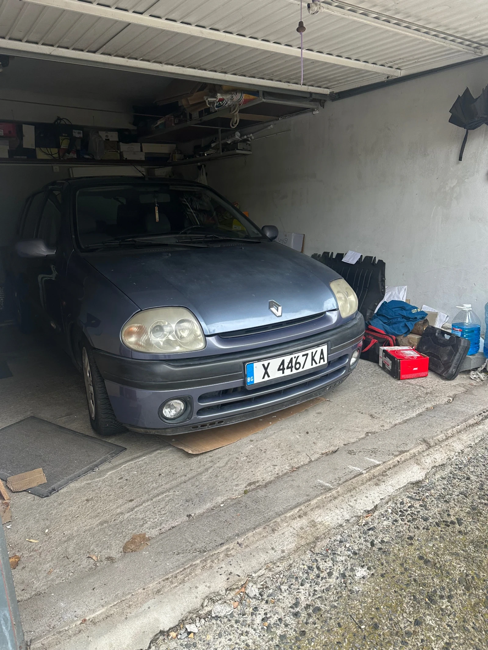 Renault Clio 1.6 8v Автоматик , снимка 2 - Автомобили и джипове - 56233798