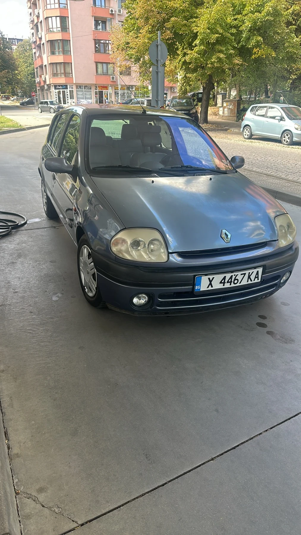 Renault Clio 1.6 8v Автоматик , снимка 14 - Автомобили и джипове - 56233798