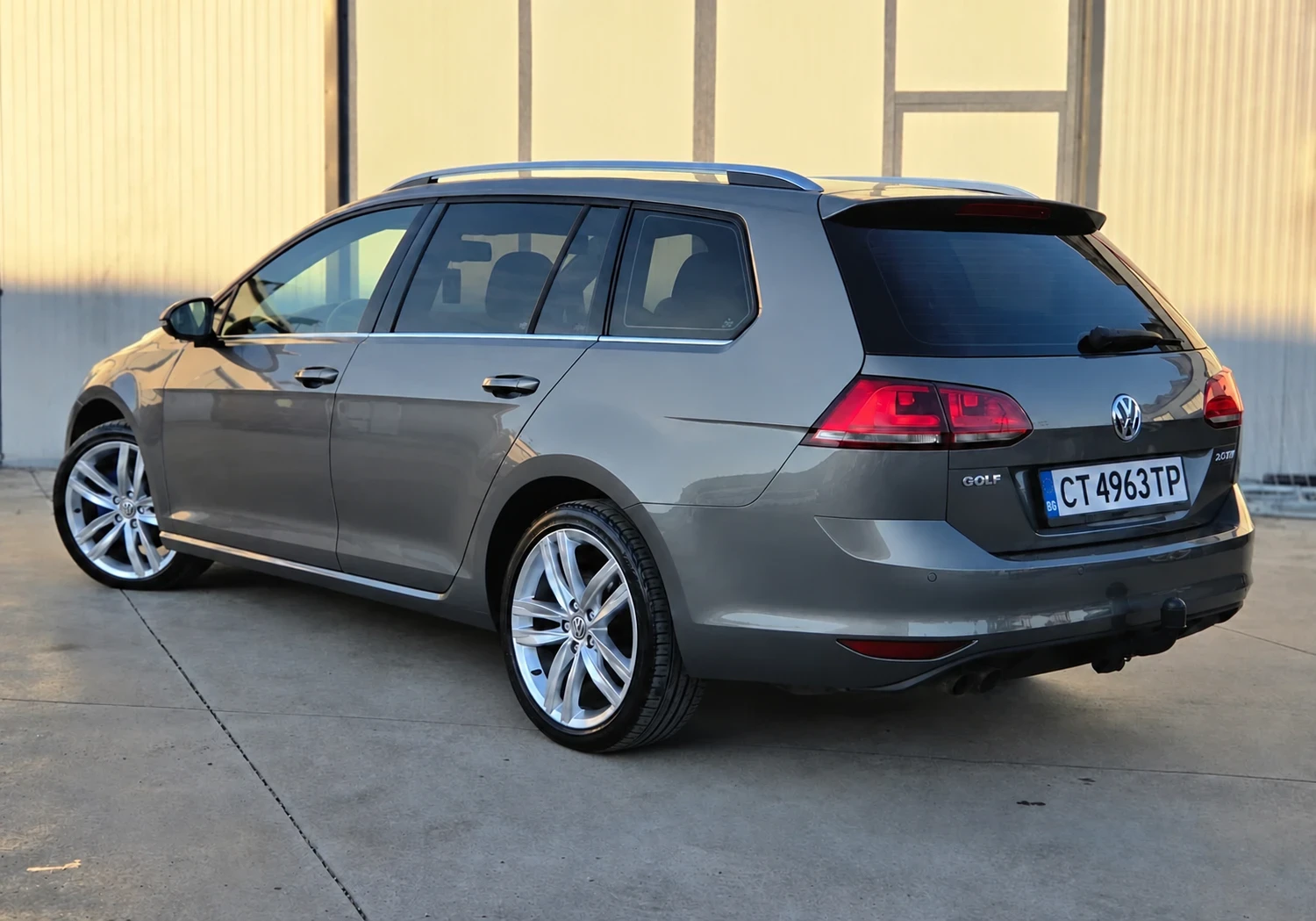 VW Golf, снимка 2 - Автомобили и джипове - 56726533