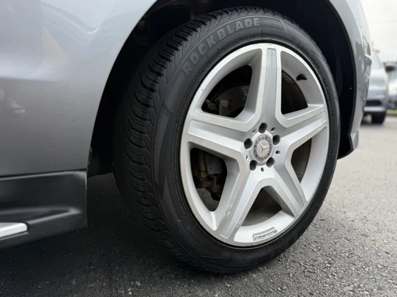 Mercedes-Benz ML 350 AMG* HARMAN* DISTRONIC* PANO* КАМЕРА* ДИЗЕЛ, снимка 15 - Автомобили и джипове - 52317697