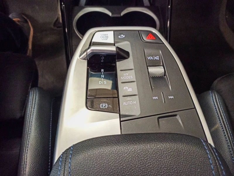 BMW X1 23i xDrive M-pack, снимка 13 - Автомобили и джипове - 52648676