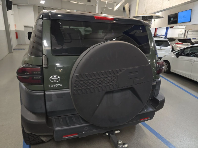 Toyota Fj cruiser 2010 Toyota FJ Cruiser wRear Doors, снимка 5 - Автомобили и джипове - 52799624