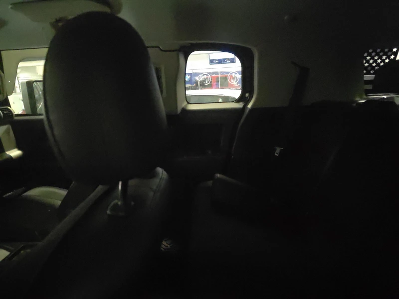 Toyota Fj cruiser 2010 Toyota FJ Cruiser wRear Doors, снимка 10 - Автомобили и джипове - 52799624