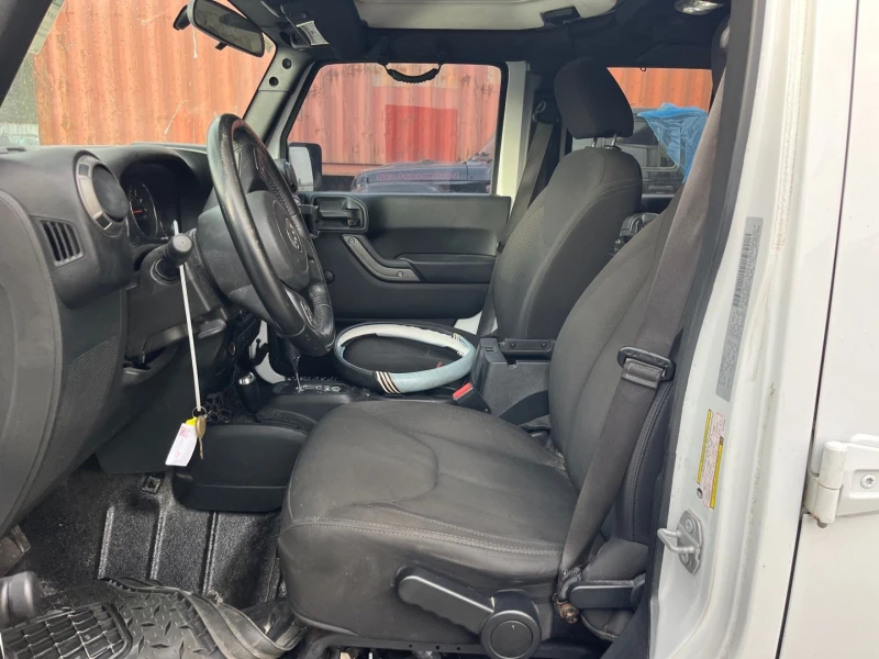 Jeep Wrangler, снимка 11 - Автомобили и джипове - 53147836