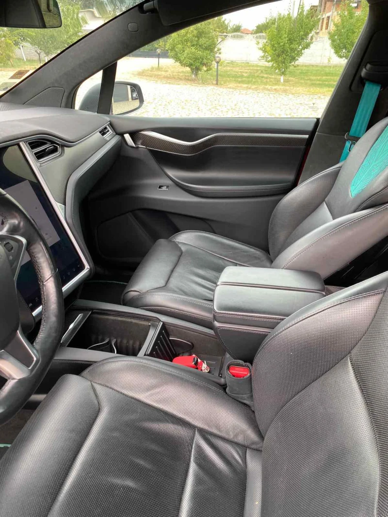 Tesla Model X P90D, снимка 4 - Автомобили и джипове - 53236625