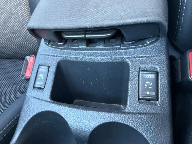 Nissan Qashqai, снимка 11 - Автомобили и джипове - 53583596