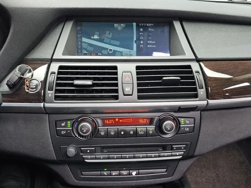 BMW X6 (E71) 30D, снимка 13 - Автомобили и джипове - 56516476