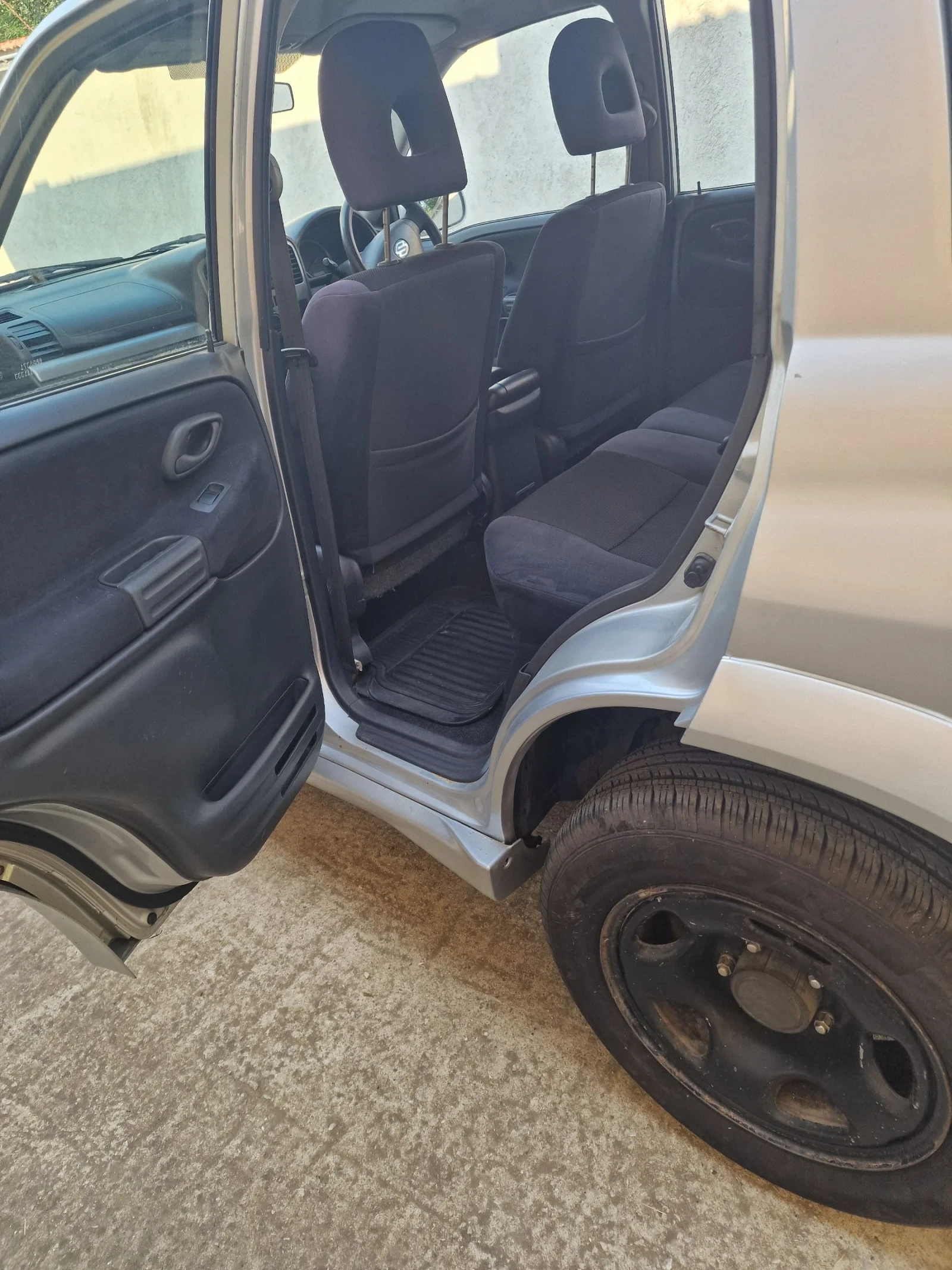 Suzuki Grand vitara Джип  - изображение 6