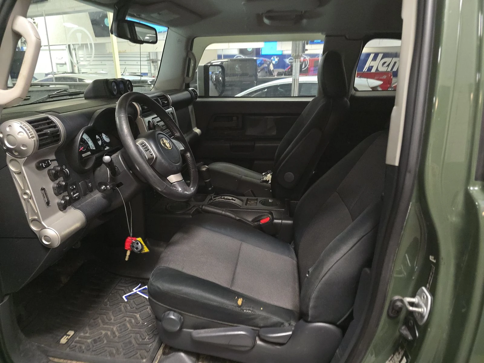 Toyota Fj cruiser 2010 Toyota FJ Cruiser wRear Doors - изображение 7