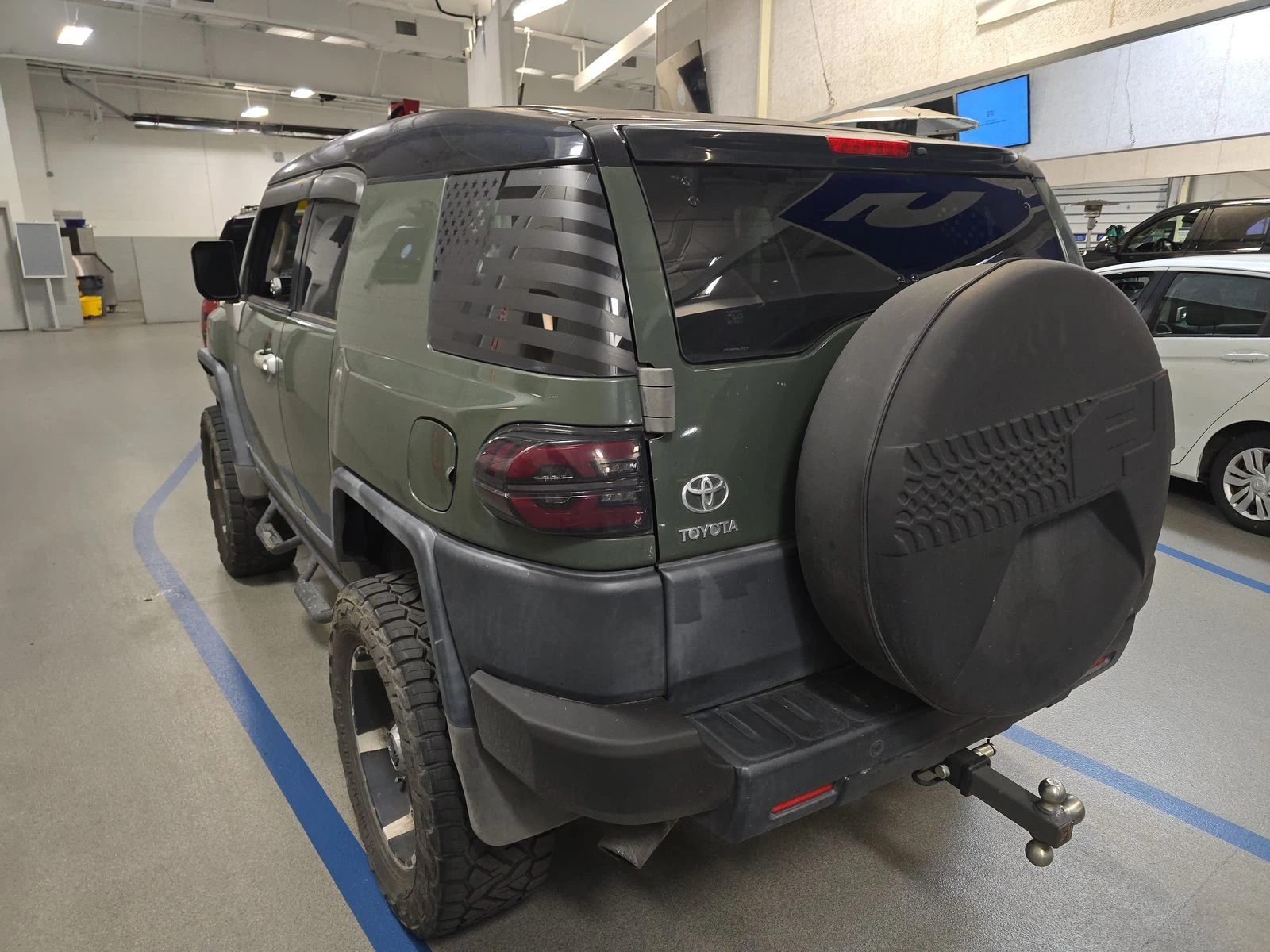 Toyota Fj cruiser 2010 Toyota FJ Cruiser wRear Doors - изображение 6